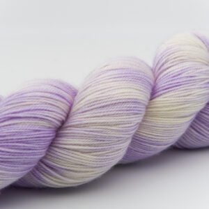 White Agapanthus Yarn
